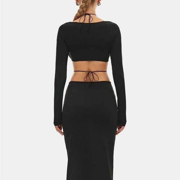 NWT! Halter Neck Cut Out Long Sleeve Bodycon Dress - Picture 6 of 6